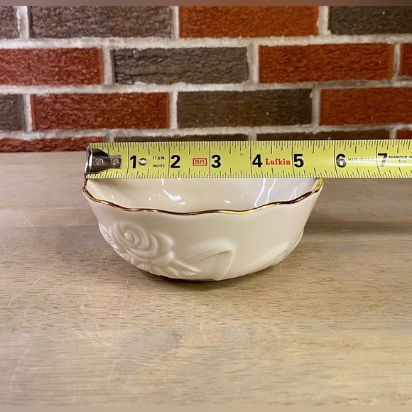 Vintage Lenox Rose Blossom Bowl Cream‎ Gold Trim Fine China Scalloped - Picture 5 of 11